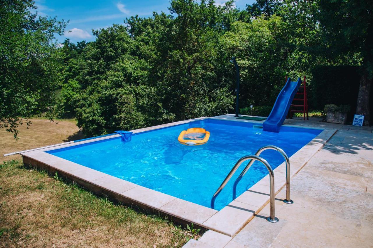 Casa Karnevali Villa Žminj Exteriör bild